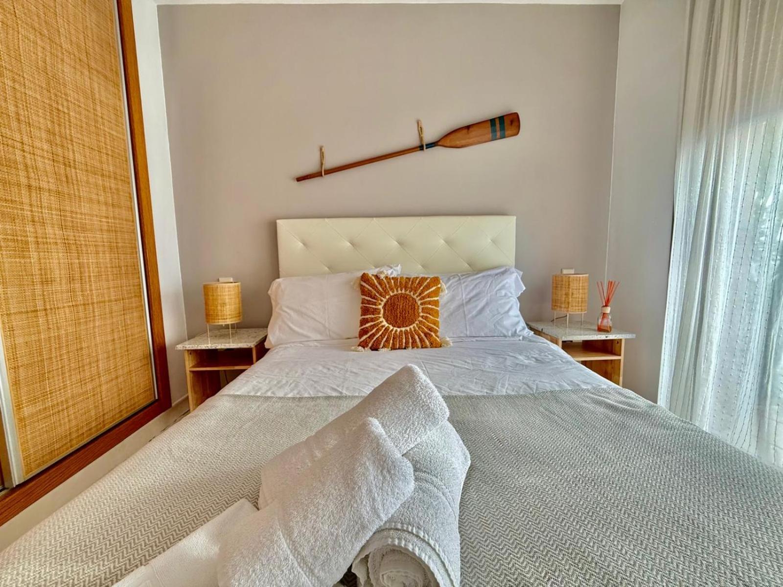 Sunny 2br Style New Golden Mile Free Parking Wifi & Aircon * Estepona